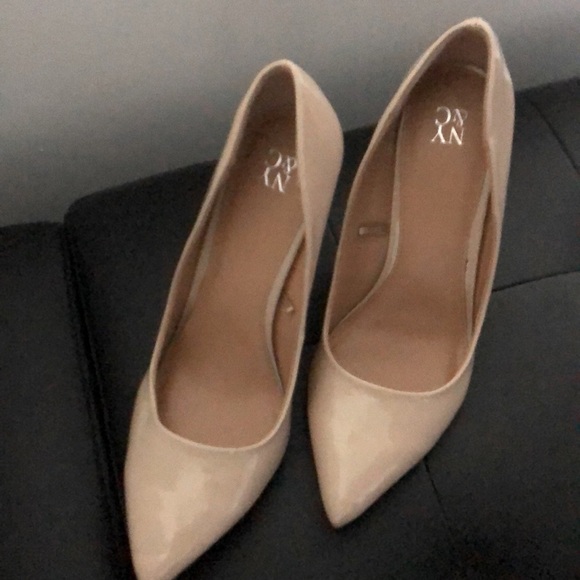 New York and Company 4” heels beige/nude - Picture 6 of 9